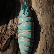 perle turquoise en céramique raku